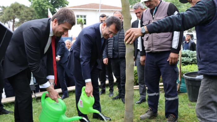AÇILIŞ TÖRENİ 'MESAJ GÖNDERME' TÖRENİNE DÖNÜŞTÜ